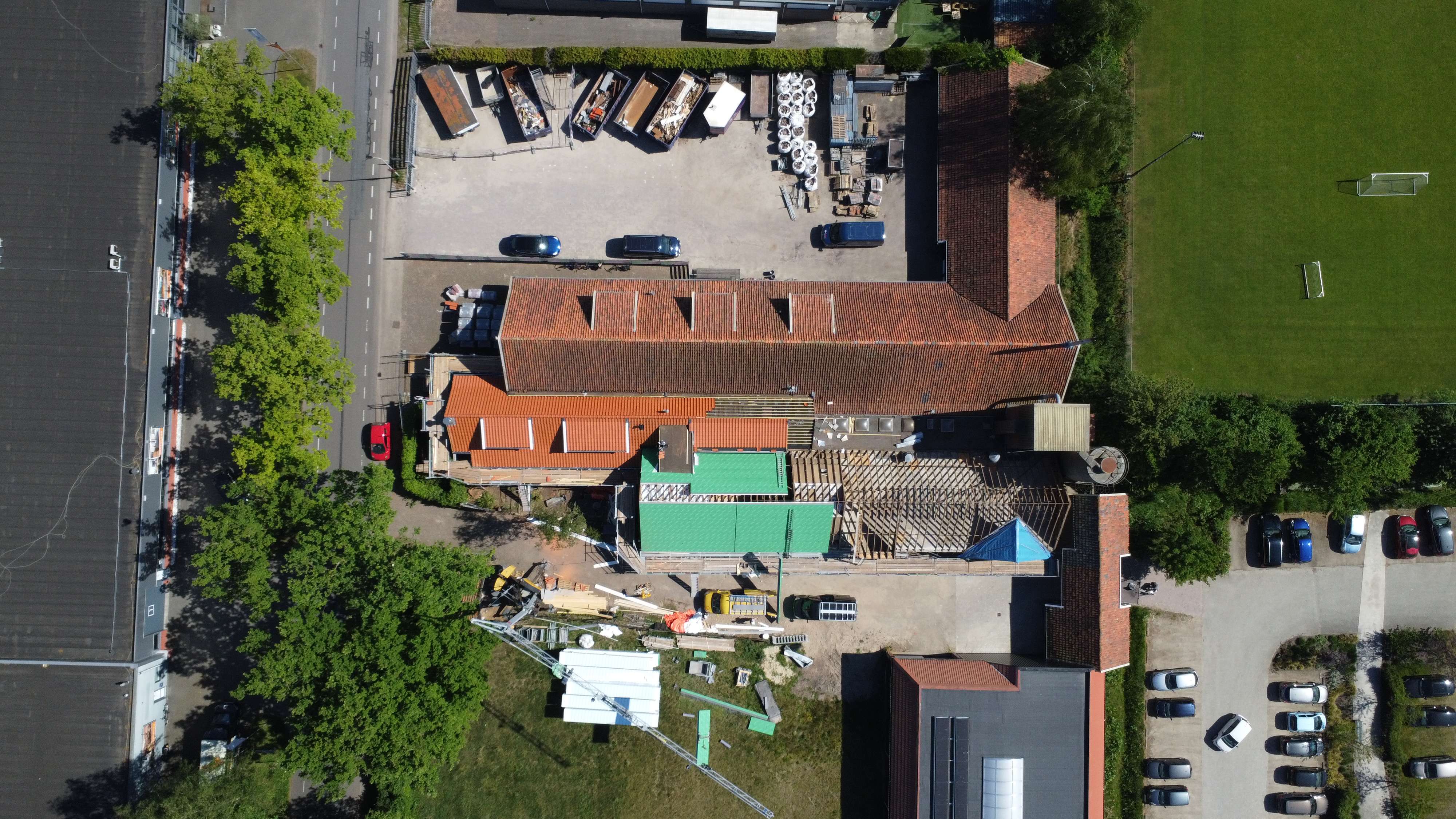 Restauratie en verduurzaming hellend dak en dakkapellen Weerselo fase 1 foto